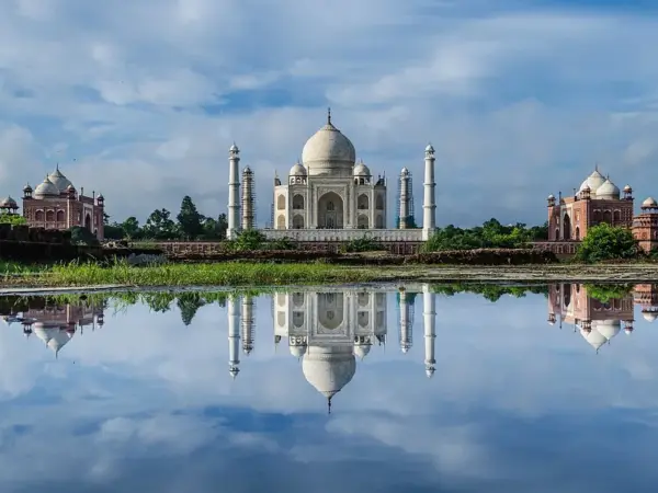Agra, Delhi