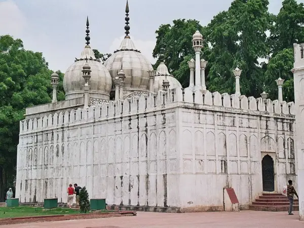 Moti Masjid (Red Fort), Delhi