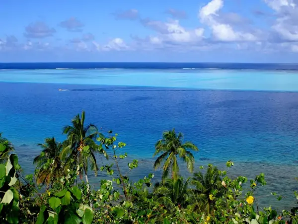 Turquoise lagoon at Avea Bay on Huahine Iti