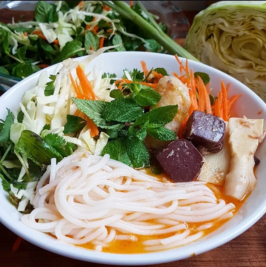 A bowl of khao poon, Lao rice noodle soup