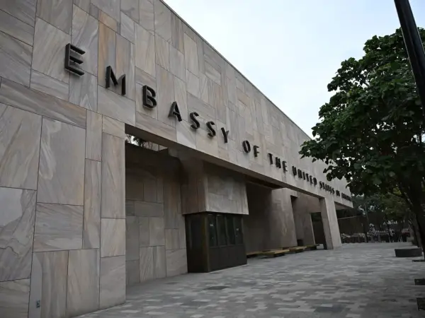 Facade of the United States Embassy building in Mexico City